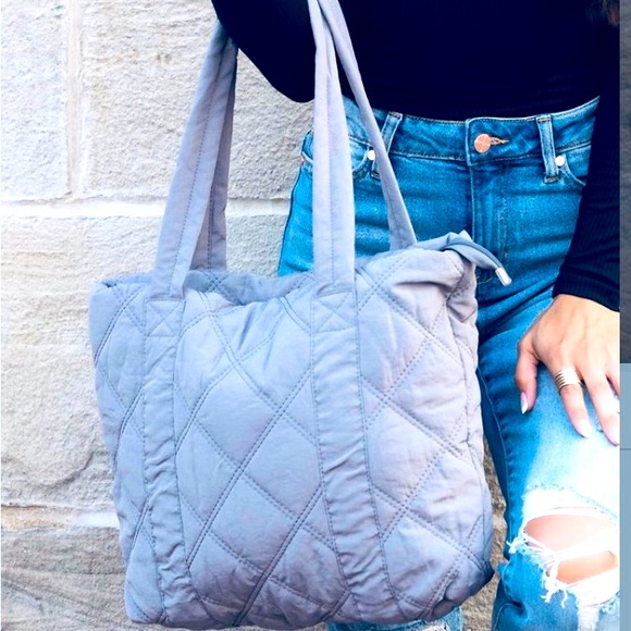 Handbags - NEW Gray Quilted Puffer Bag Tote - OS